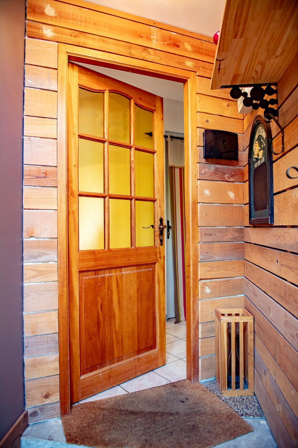 L'Enchantraine - Gite Tout Confort Et Tarif Tout Inclus - Appartement Spacieux Et Accueillant Sur إبينال المظهر الخارجي الصورة