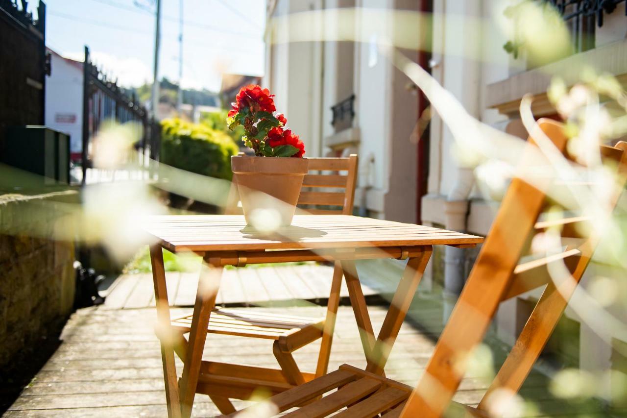 L'Enchantraine - Gite Tout Confort Et Tarif Tout Inclus - Appartement Spacieux Et Accueillant Sur إبينال المظهر الخارجي الصورة