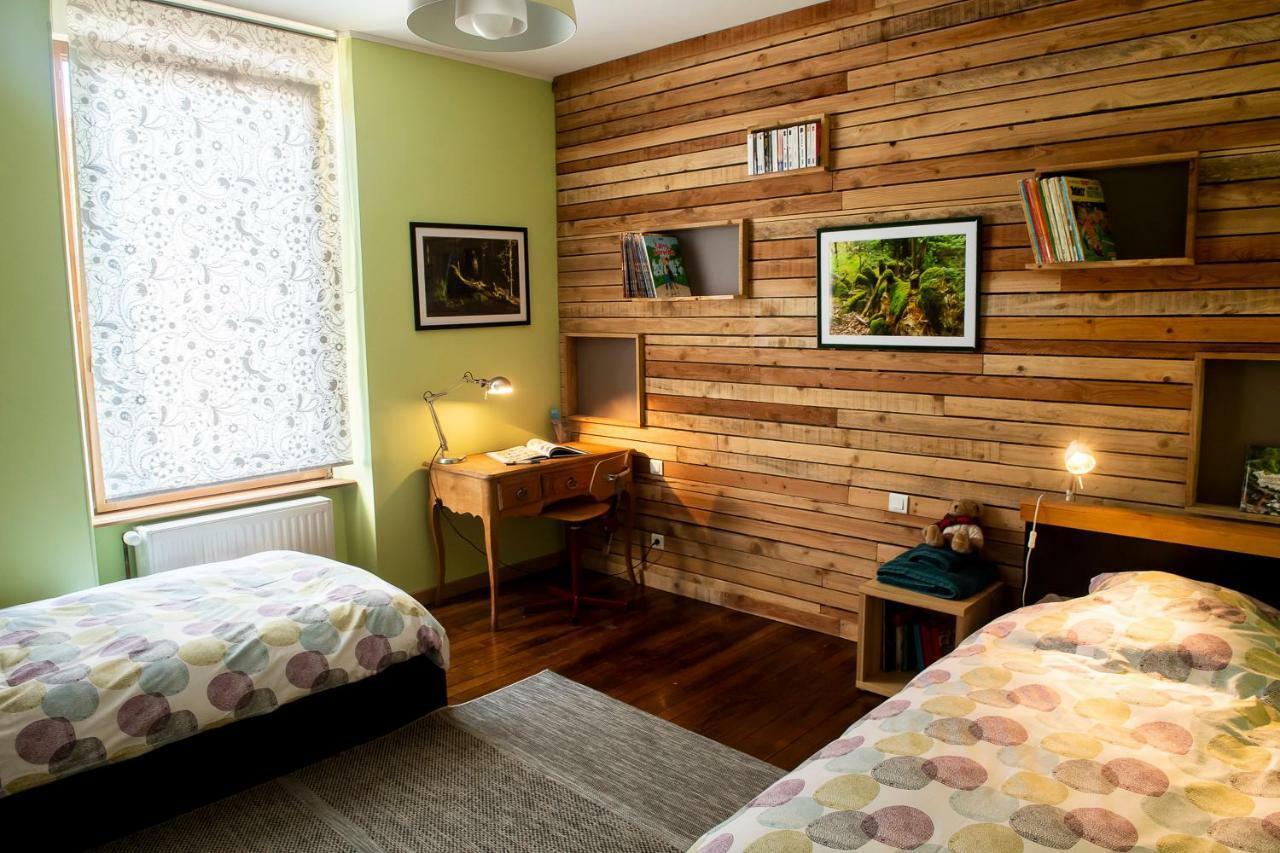 L'Enchantraine - Gite Tout Confort Et Tarif Tout Inclus - Appartement Spacieux Et Accueillant Sur إبينال المظهر الخارجي الصورة